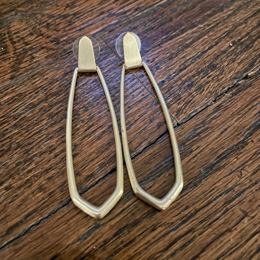 GEOMETRIC SHAPED KENDRA SCOTT EARRINGS